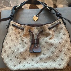 Dooney & Bourke Brown cream bag